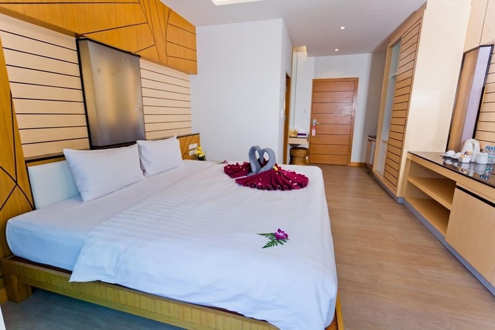 Anda Beachside Hotel SHA Karon Exterior foto