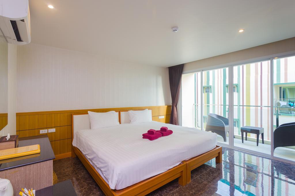 Anda Beachside Hotel SHA Karon Exterior foto